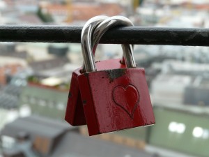 love-locks-59067_1280